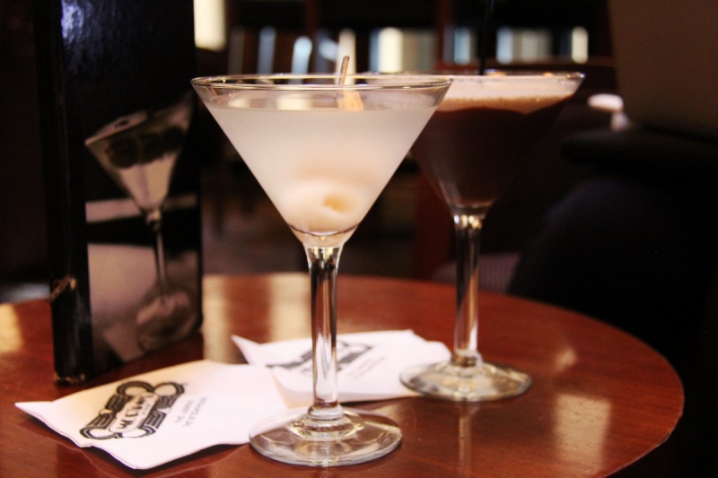 brasserie-LA COLLE SUR LOUP-min_martini_bar_lychee_chocolate_alcohol_liquor_happy_hour_happy-910161